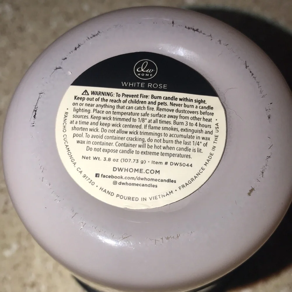 NWT DW Home White Rose Candle 3.8 Ounce Travel Size - Scented Candle - Picture 4 of 4